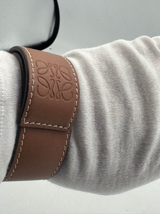Pulsera Loewe Cuero Marrón Anagram