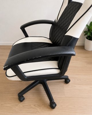 Silla Gaming Ergonómica Negra y Blanca