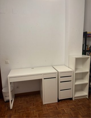 Escritorio IKEA MICKE blanco 105x50