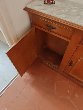 Cómoda antigua de recibidor de madera y mármol
