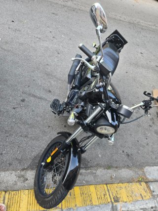 Moto Naked Negra Manual