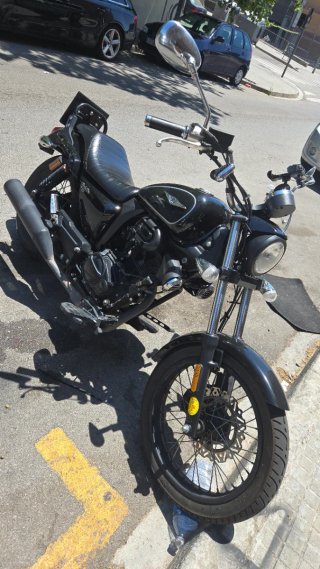 Moto Naked Negra Manual