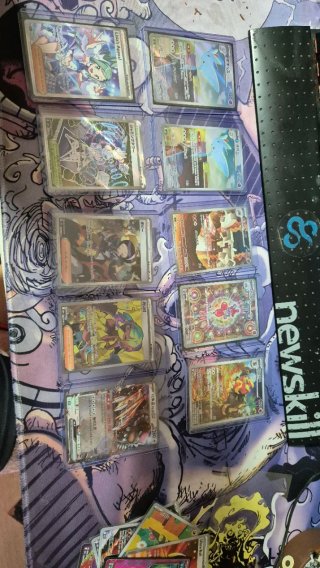 Cartas Pokémon Ultra Raras (SAR)