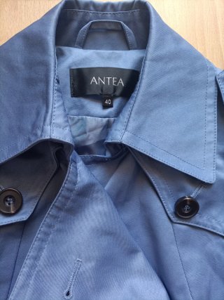 Gabardina ANTEA azul talla 40