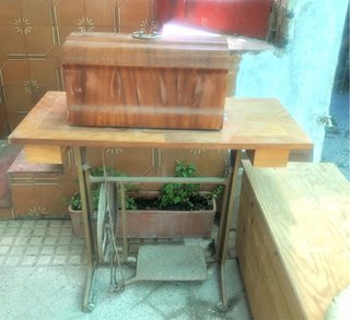 Máquina de Coser Alfa Antigua