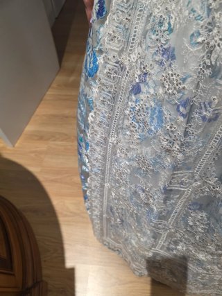 Traje de fallera azul y plata