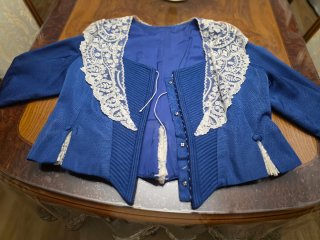 Traje de fallera azul y plata