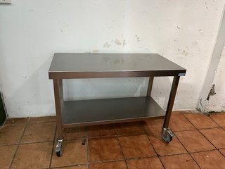 Mesa de trabajo acero inoxidable con ruedas