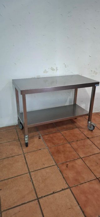 Mesa de trabajo acero inoxidable con ruedas
