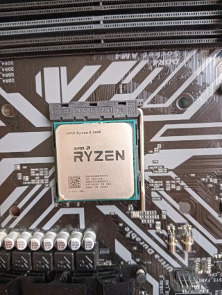 Placa Base Gigabyte B450M DS3H + CPU Ryzen 5 2600