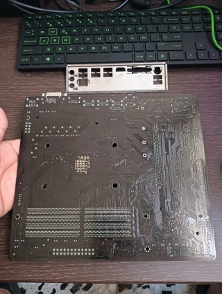 Placa Base Gigabyte B450M DS3H + CPU Ryzen 5 2600