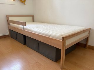 Cama infantil con cajones y colchon