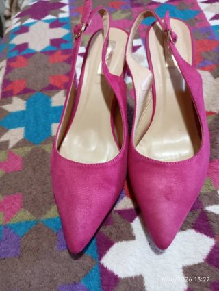 Zapatos de tacón fucsia