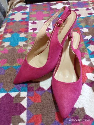 Zapatos de tacón fucsia