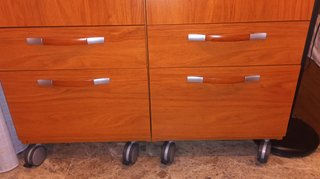 Armario Mueble Madera con Ruedas