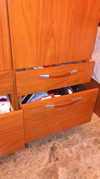 Armario Mueble Madera con Ruedas