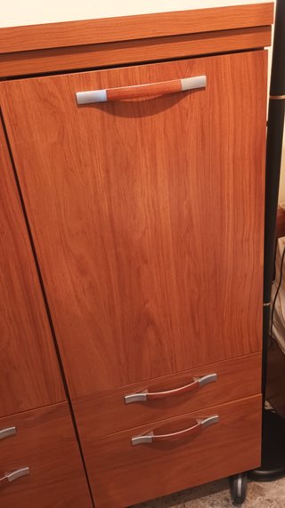 Armario Mueble Madera con Ruedas