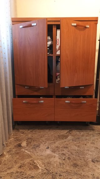 Armario Mueble Madera con Ruedas
