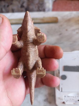 Figura Dinosaurio Triceratops