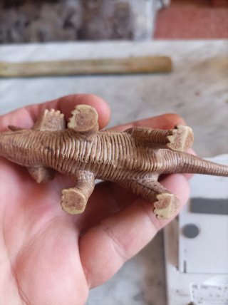 Figura Dinosaurio Triceratops