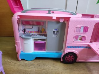 Caravana Barbie Rosa + Avión