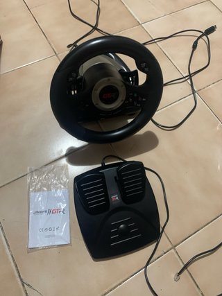 Volante y pedales GTR