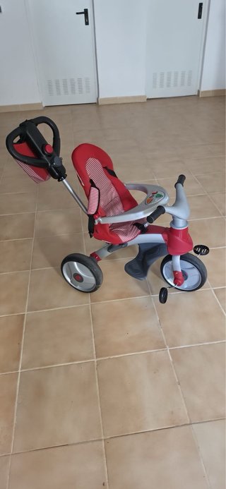 Triciclo evolutivo rojo y gris