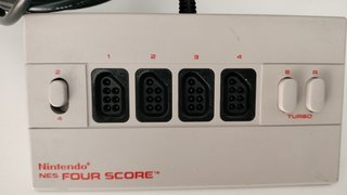 Nintendo NES Four Score Adaptador Original