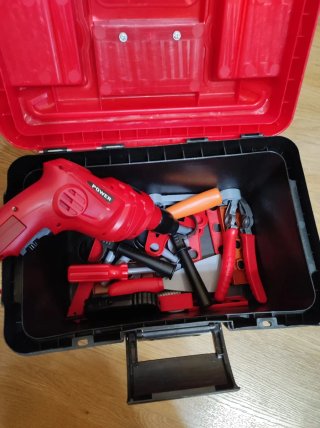 Caja de herramientas de juguete