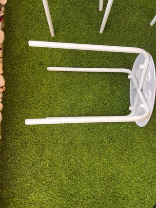 3 Taburetes IKEA MARIUS blancos apilables