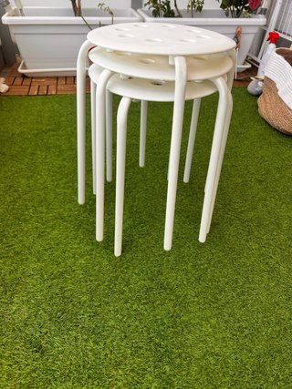 3 Taburetes IKEA MARIUS blancos apilables