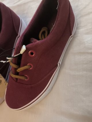 Zapatillas niño cordones burdeos talla 32