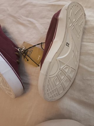 Zapatillas niño cordones burdeos talla 32