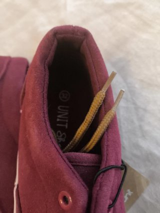 Zapatillas niño cordones burdeos talla 32