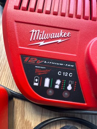 2 Cargadores Baterías Milwaukee C12C M12