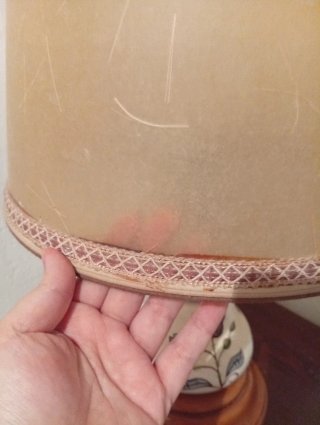 Lámpara de mesa antigua