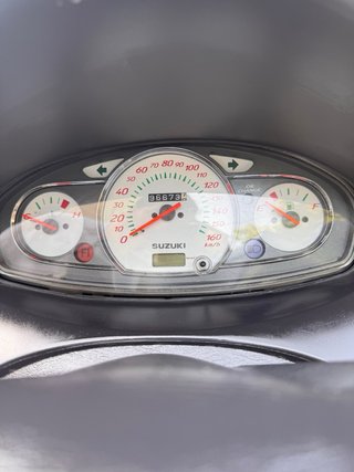 Suzuki Burgman Negra Automática 200 cc