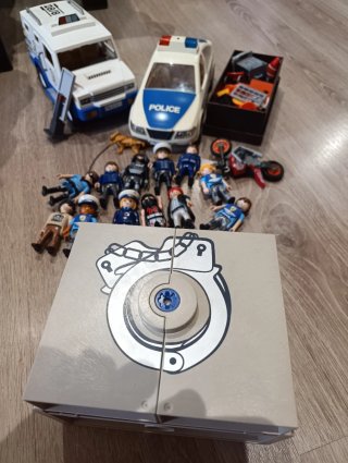 Set Policía Playmobil con Vehículos y Figuras
