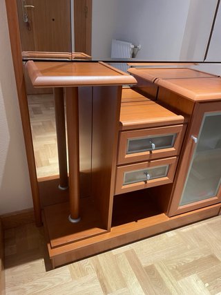 Mueble recibidor con espejo