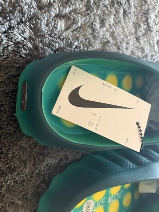 Nike Mind 001
