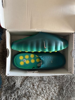 Nike Mind 001