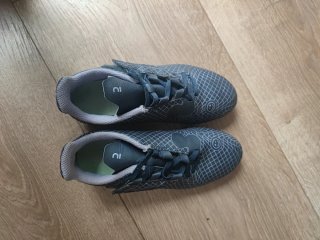 Botas de fútbol Kipsta talla 33
