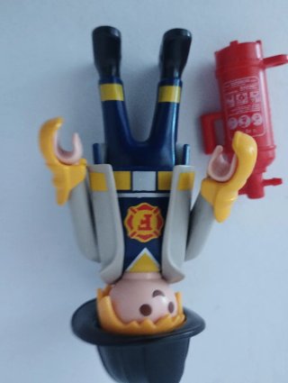 Playmobil Bombero con Extintor