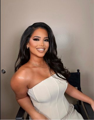 MAQUILLADORA PROFESIONAL