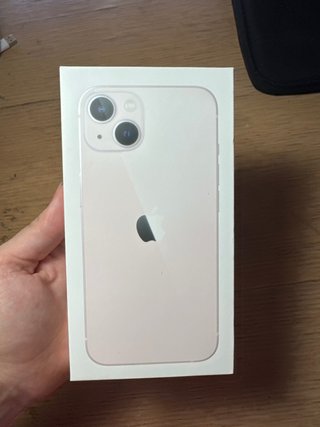 iPhone 13 Rosa.Salud de bateria 81%