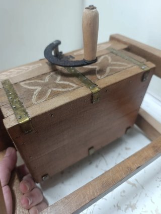 Muela de Afilar / Molejón Antiguo de Sobremesa - M