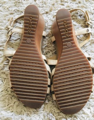 Sandalias Geox Cuña Beige Talla 40