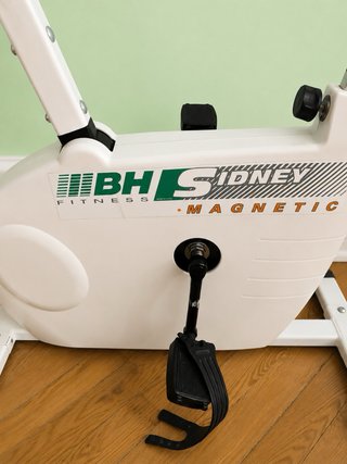 Chollo Bicicleta Estática BH Sidney Magnetic