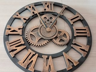 Orologio da parete con ingranaggi