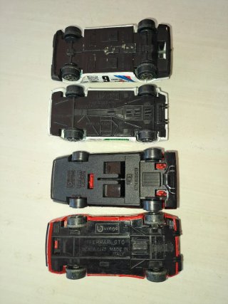 Lote 4 Coches Burago 1/43.